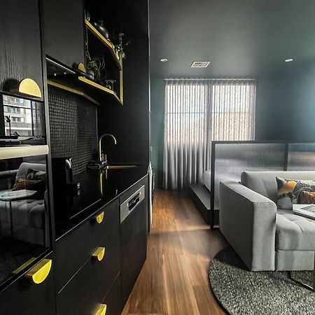 Green Rooms Braddon - Luxury Themed Micro Apartments Inspired By Tiny Home Design Canberra Eksteriør billede