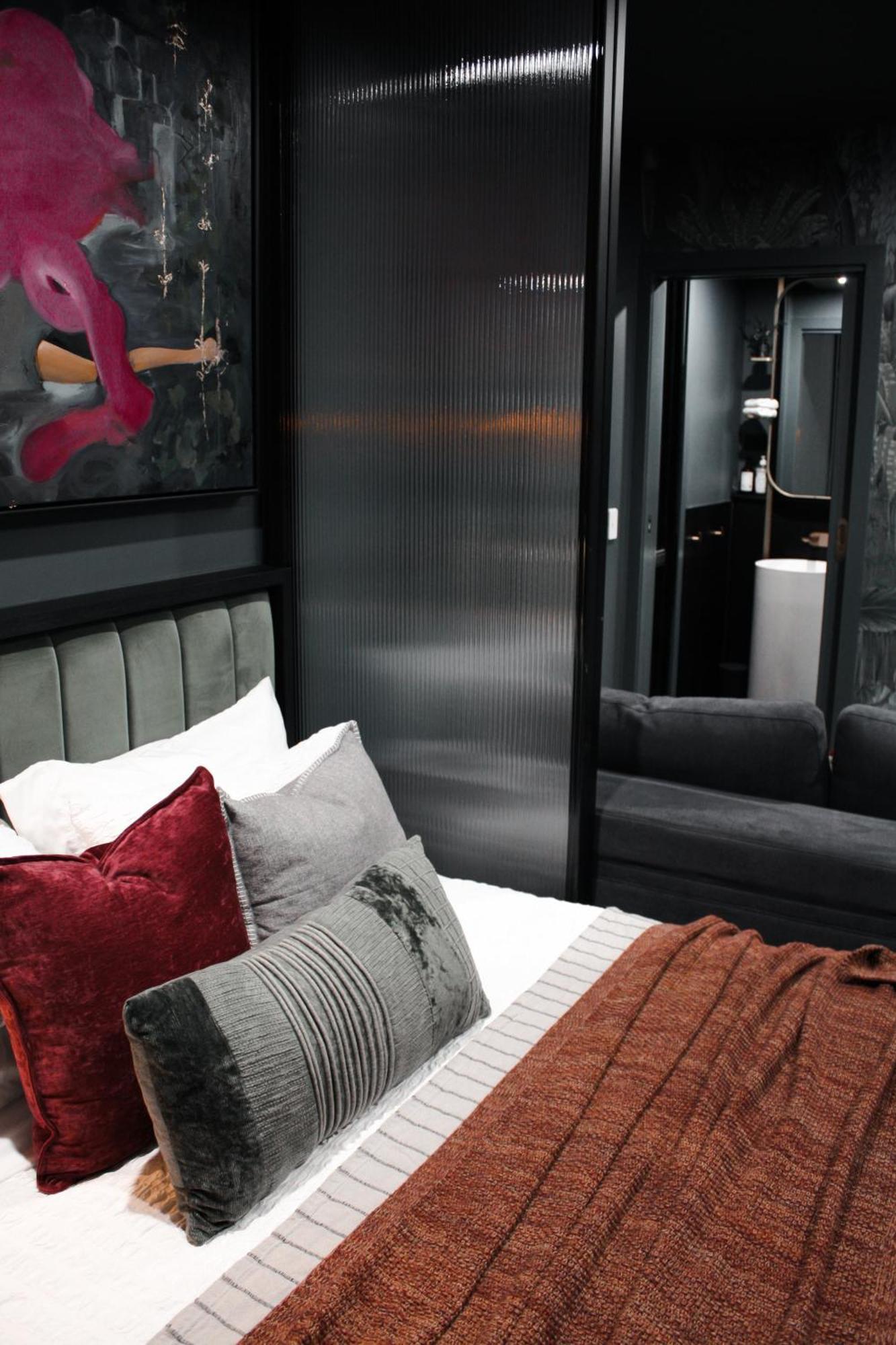 Green Rooms Braddon - Luxury Themed Micro Apartments Inspired By Tiny Home Design Canberra Eksteriør billede